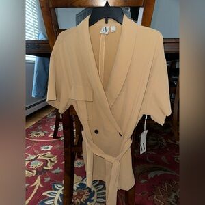 Tan Worthington Short Sleeve Blazer